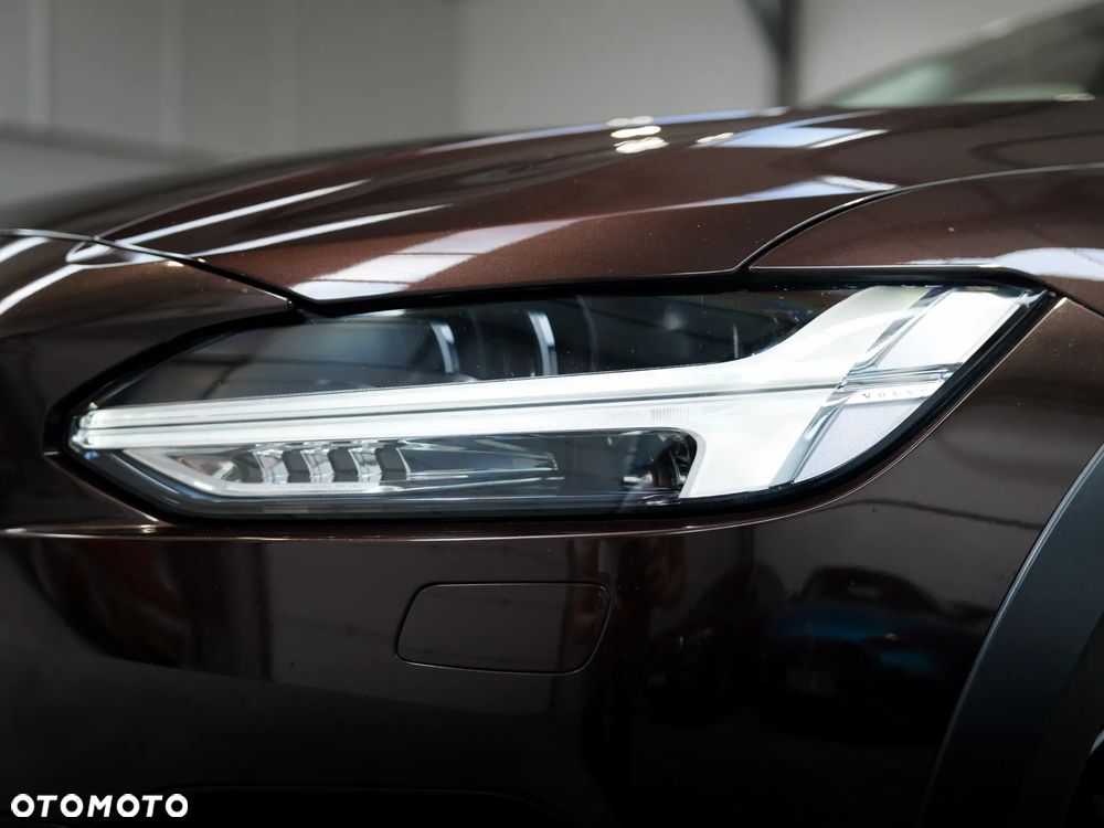 Volvo V90 Cross Country D4 AWD Pro - 3