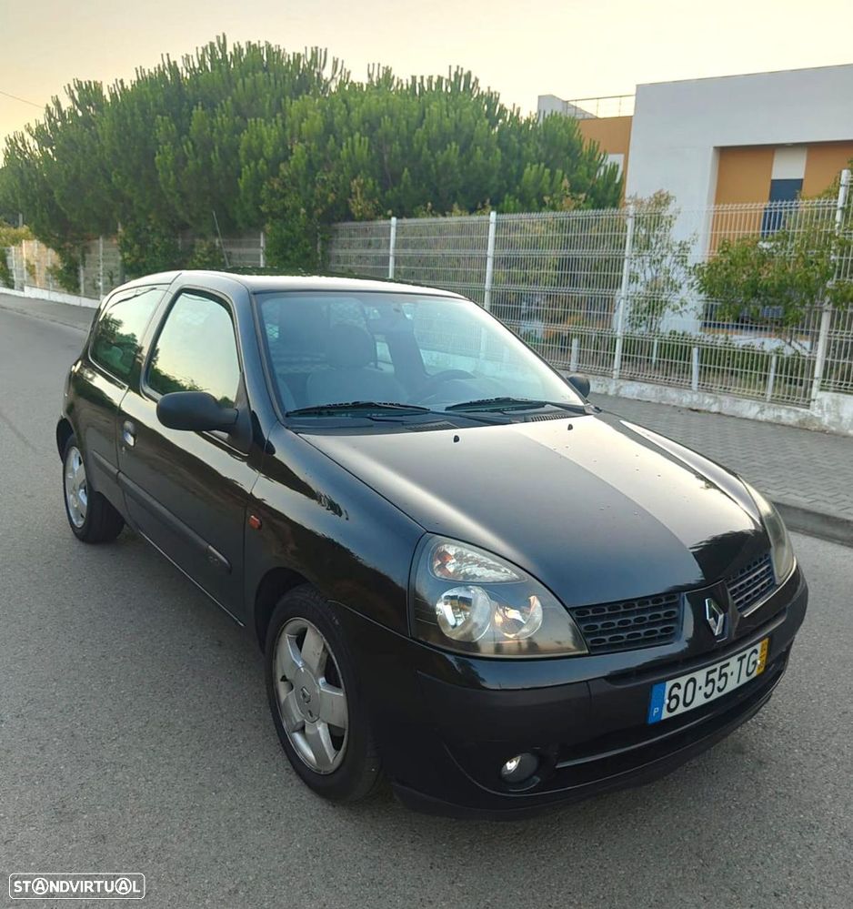 Renault Clio - 1