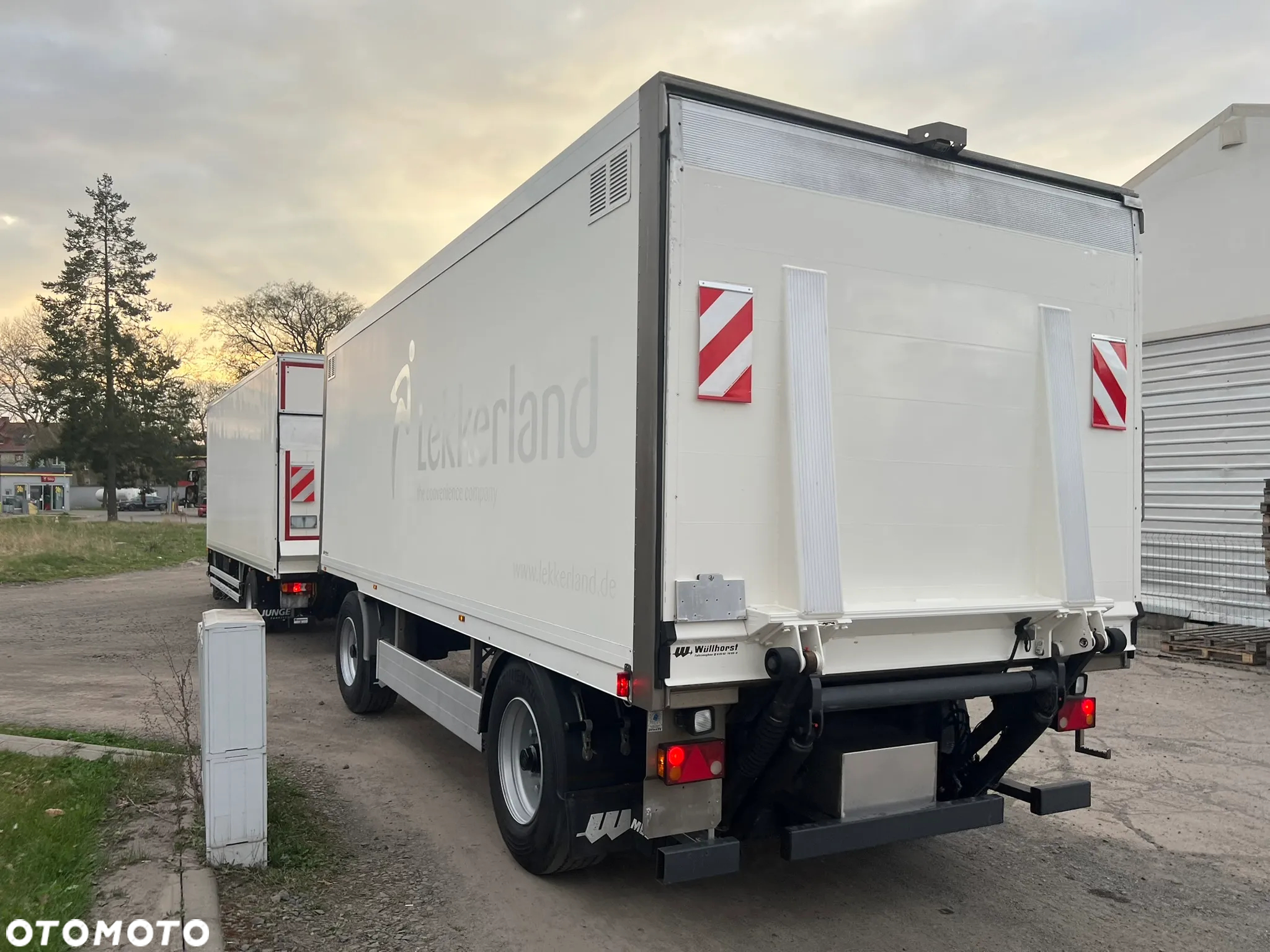 Schmitz Cargobull Kontener przejazdowy nowe opony winda Niemcy - 2