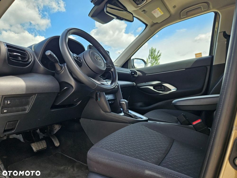 Toyota Yaris Cross Hybrid 1.5 Comfort - 16