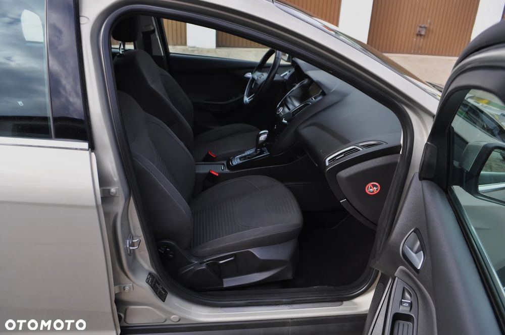 Ford Focus 1.5 EcoBoost Start-Stopp-System Business Edition - 27