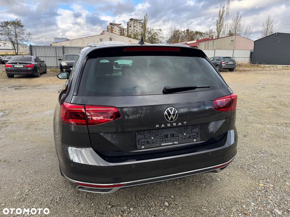 Volkswagen Passat Variant 2.0 TDI SCR DSG Highline - 5
