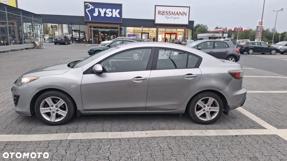 Mazda 3 - 8