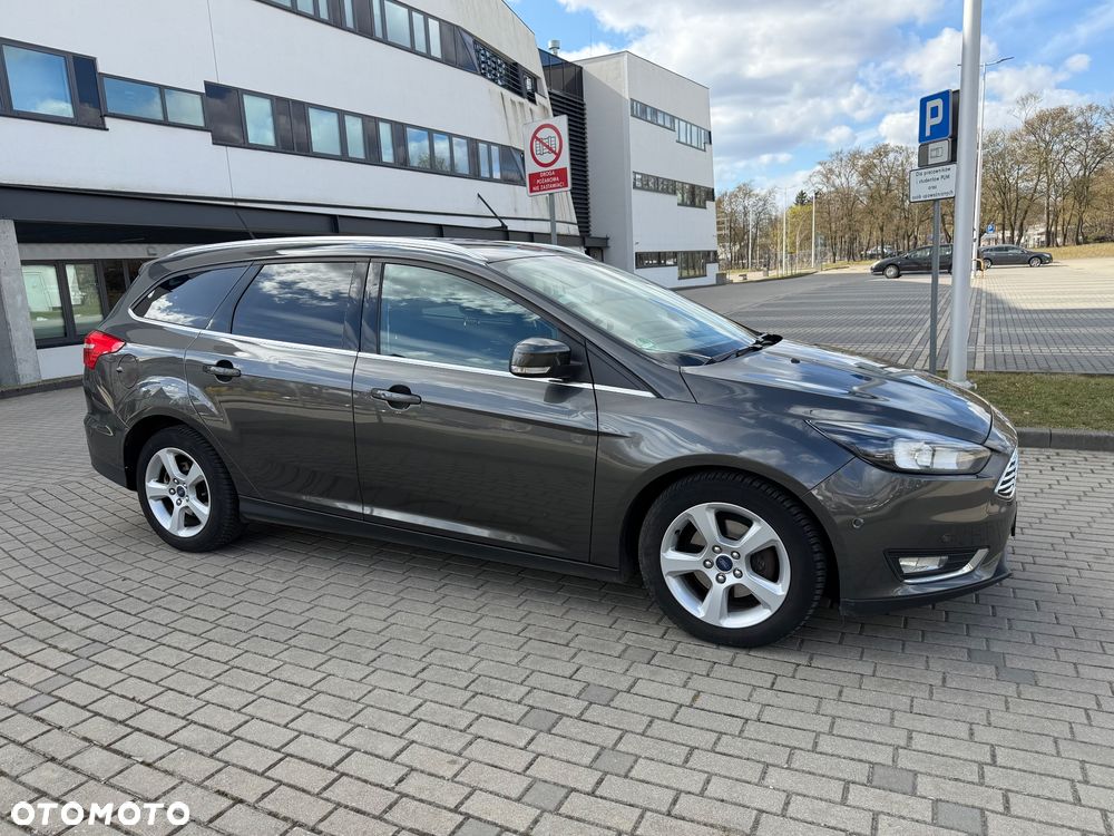 Ford Focus 1.0 EcoBoost Titanium - 10