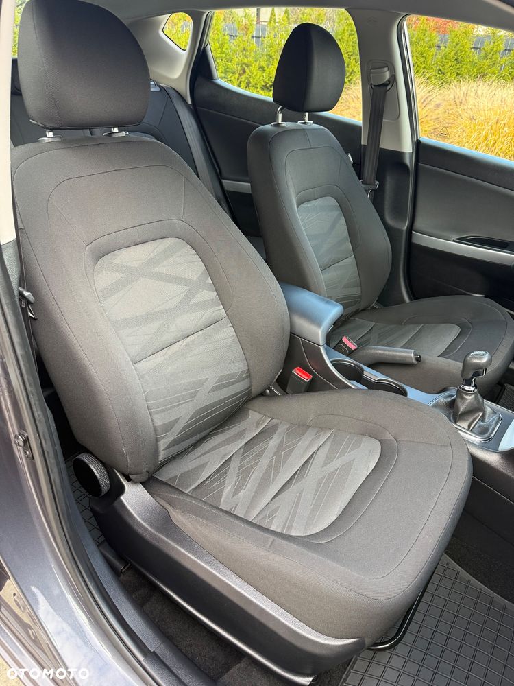 Kia Ceed 1.4 CVVT Attract - 19