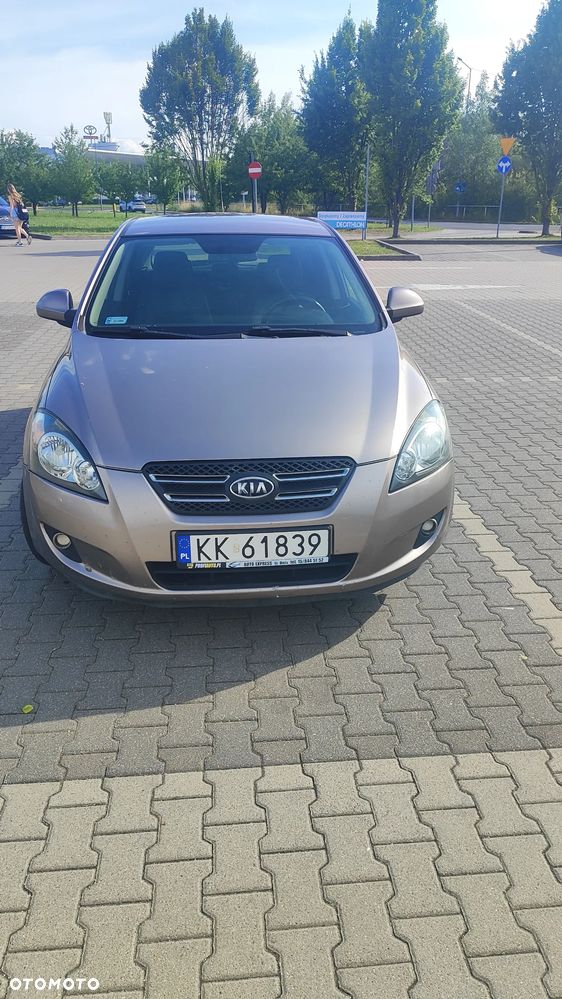 Kia Ceed 1.6 Crdi Comfort - 22