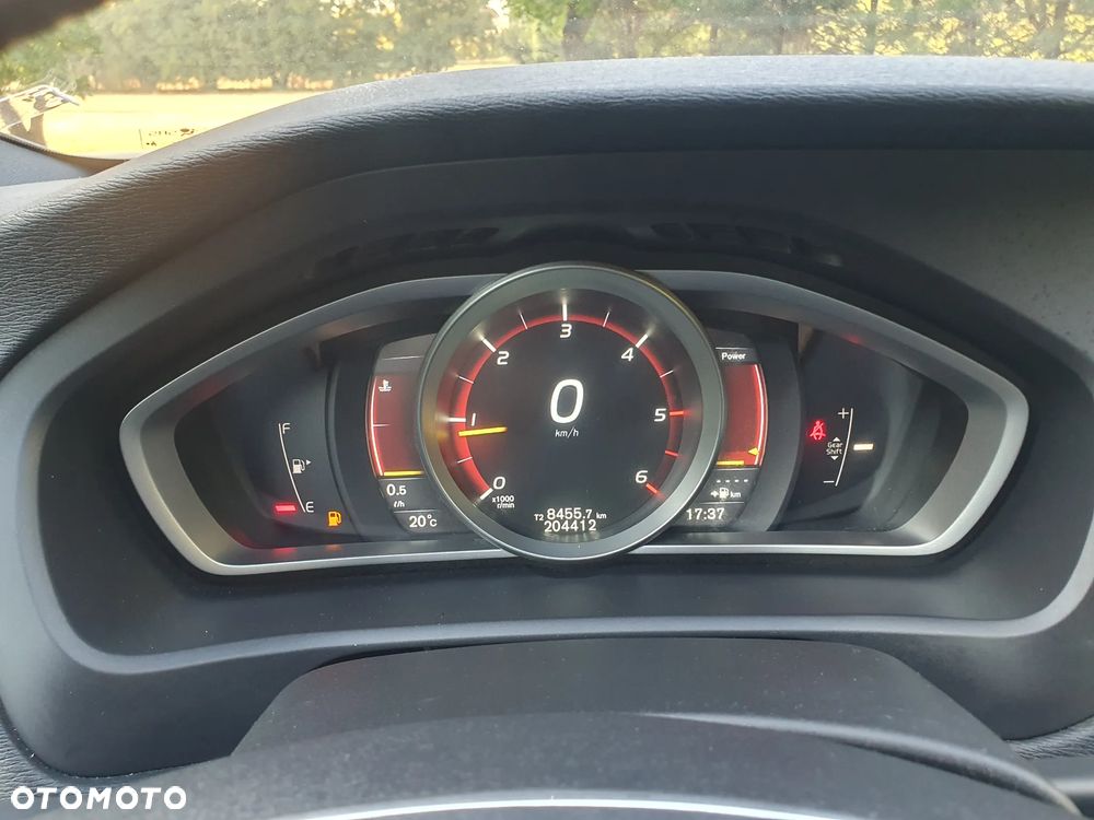 Volvo V40 - 8