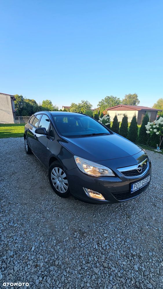 Opel Astra 1.4 T Cosmo - 11