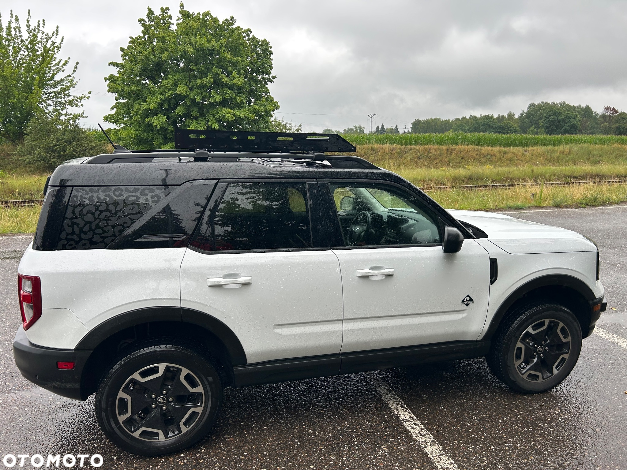 Ford Bronco - 11