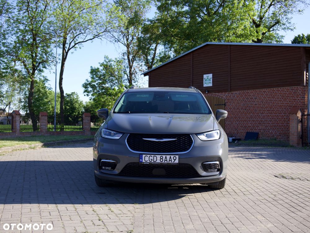 Chrysler Pacifica - 3