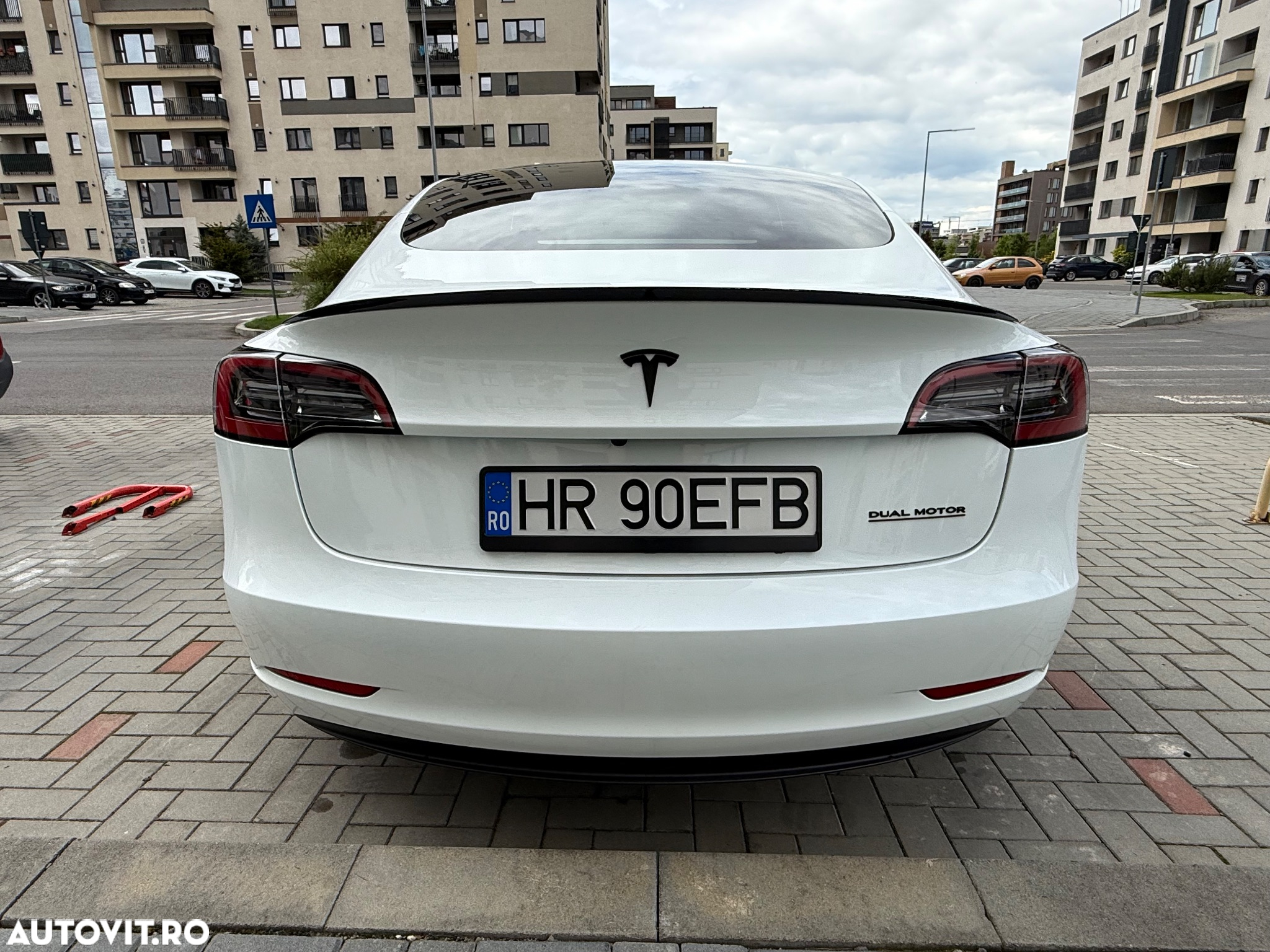 Tesla Model 3 Langstreckenbatterie Allradantrieb Dual Motor - 9