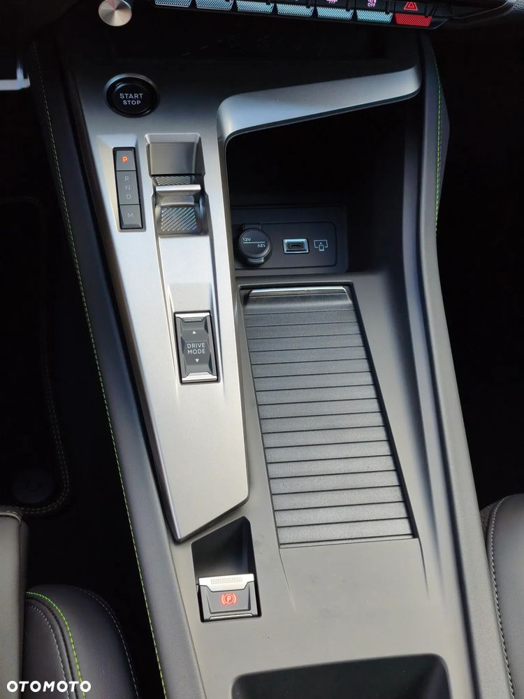 Peugeot 408 1.2 PureTech mHEV GT Exclusive S&S e-DSC6 - 22