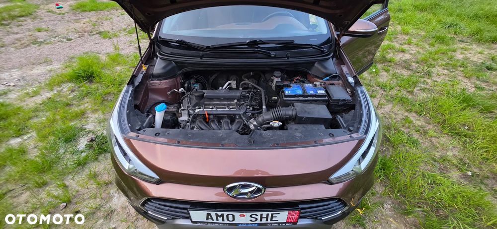 Hyundai i20 1.4 YES Gold - 31