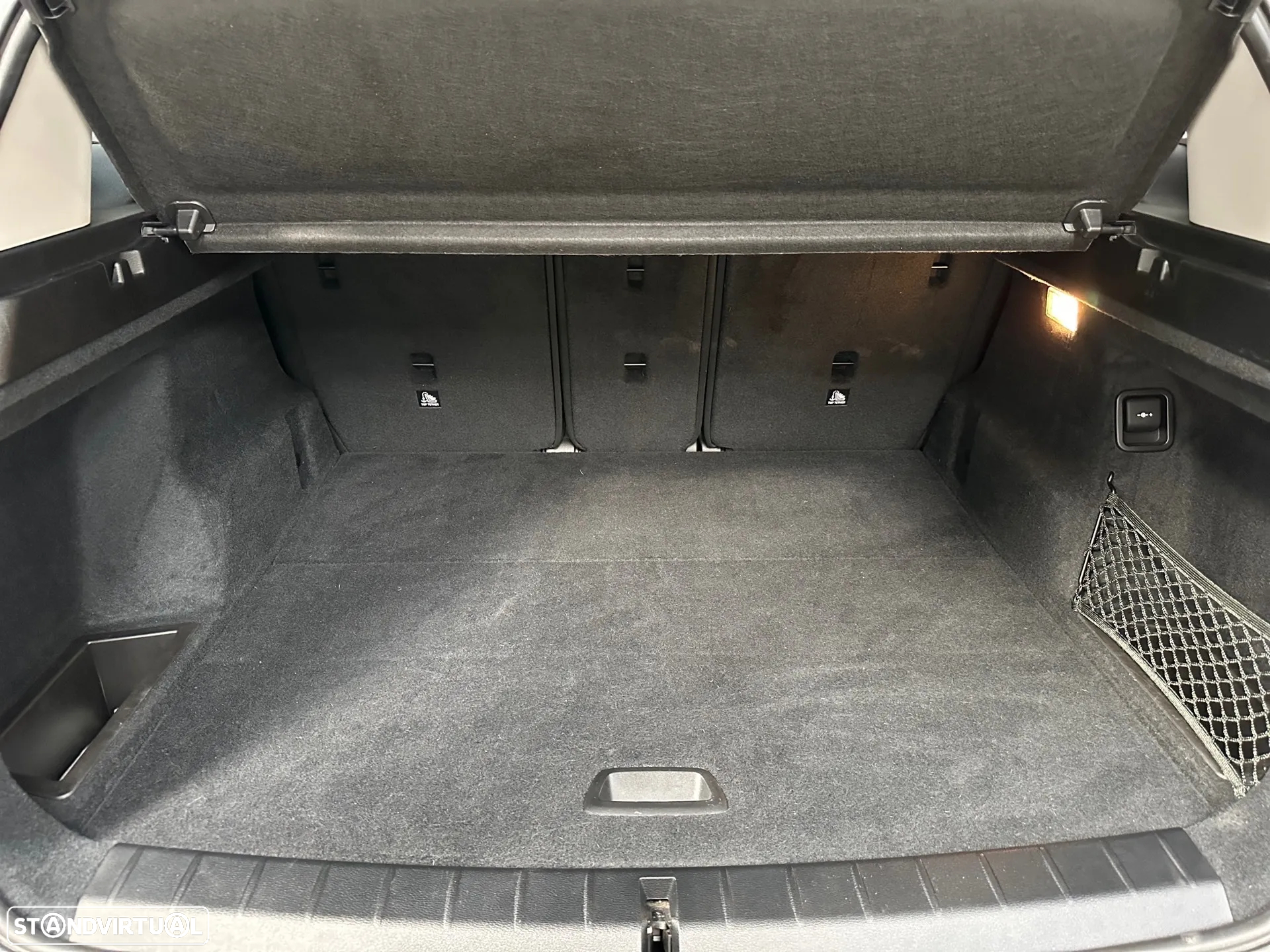 BMW X1 16 d sDrive Advantage - 12