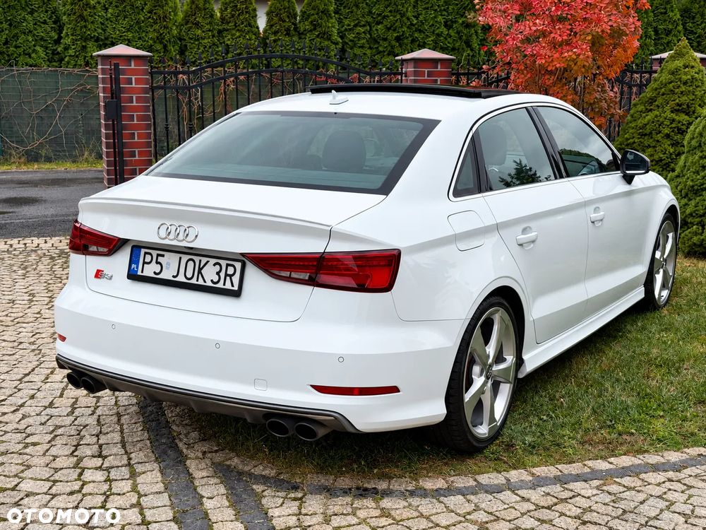 Audi S3 S tronic - 13