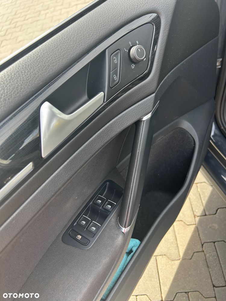 Volkswagen Golf 1.6 TDI BMT Highline - 27
