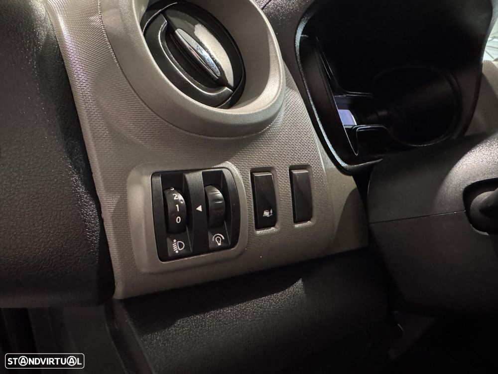 Renault Trafic 1.6 dCi L2H1 1.2T SS - 21