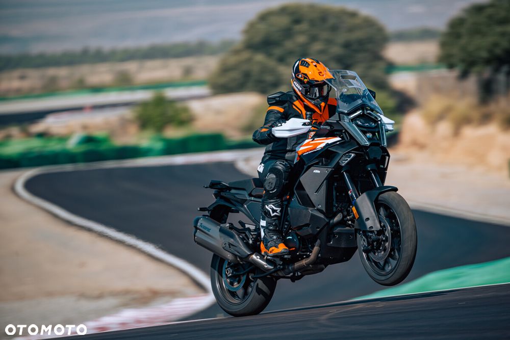 KTM Adventure - 4