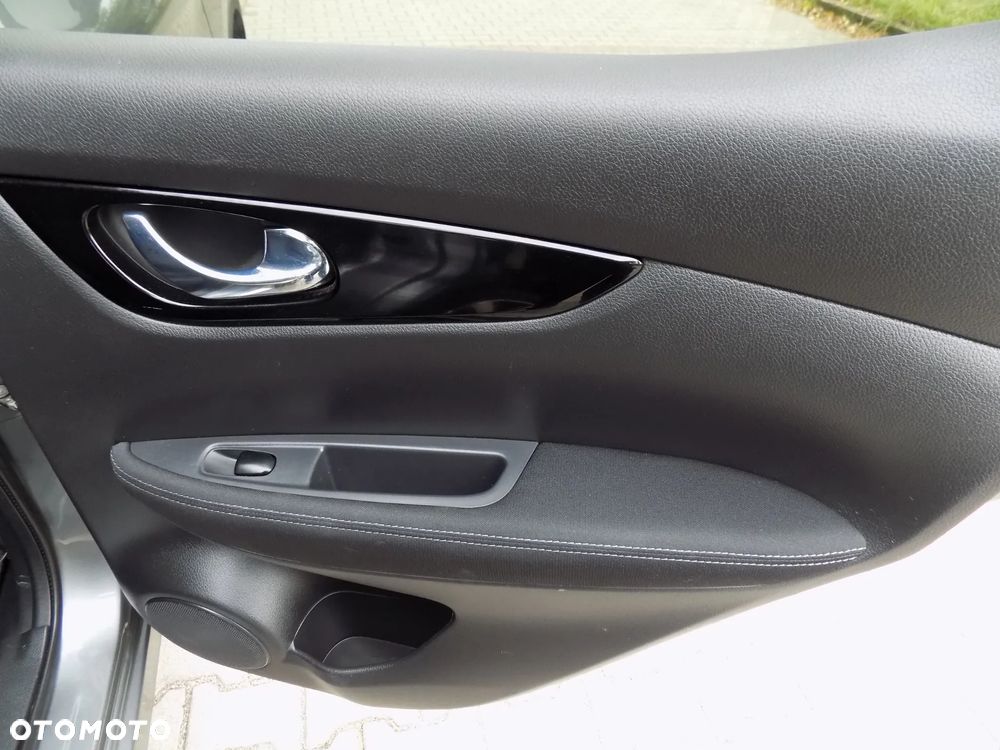 Nissan Qashqai 1.5 dCi Tekna - 14