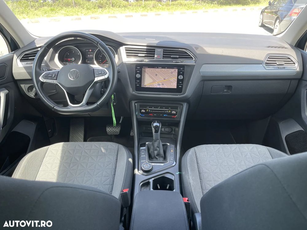 Volkswagen Tiguan - 25