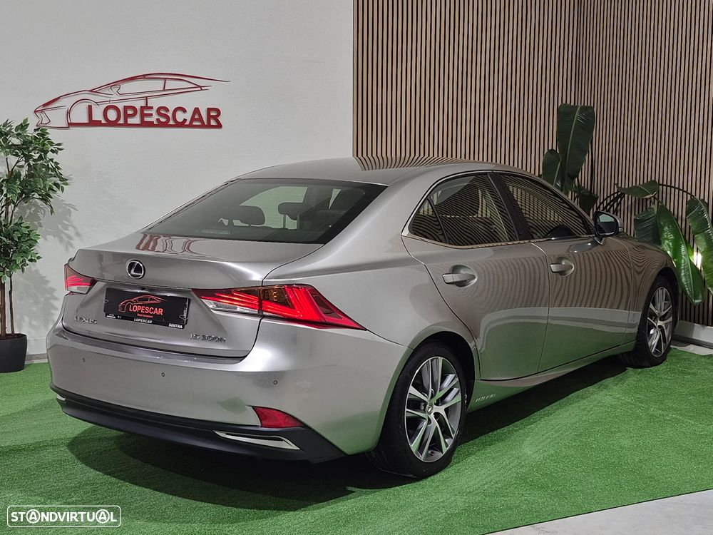 Lexus IS 300H Executive - 7