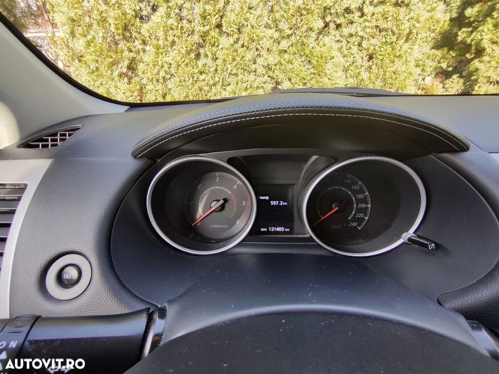 Mitsubishi Outlander 2.2 DI-D 4WD Intense A13 - 11