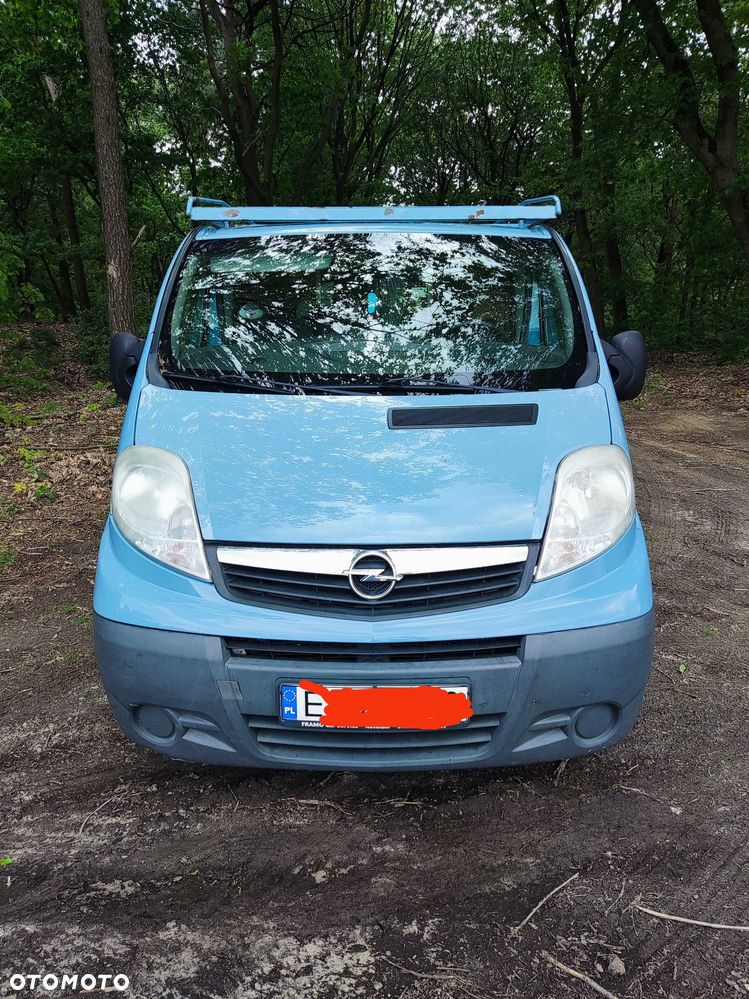 Opel Vivaro - 1