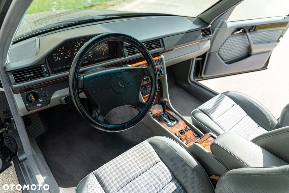 Mercedes-Benz W124 (1984-1993) - 10