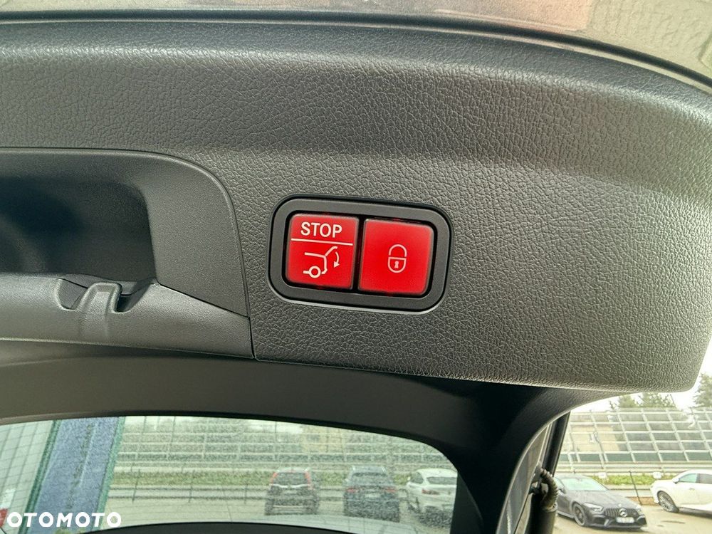 Mercedes-Benz GLE - 33