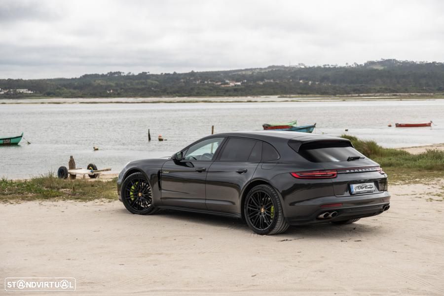 Porsche Panamera Sport Turismo 4 E-Hybrid - 20