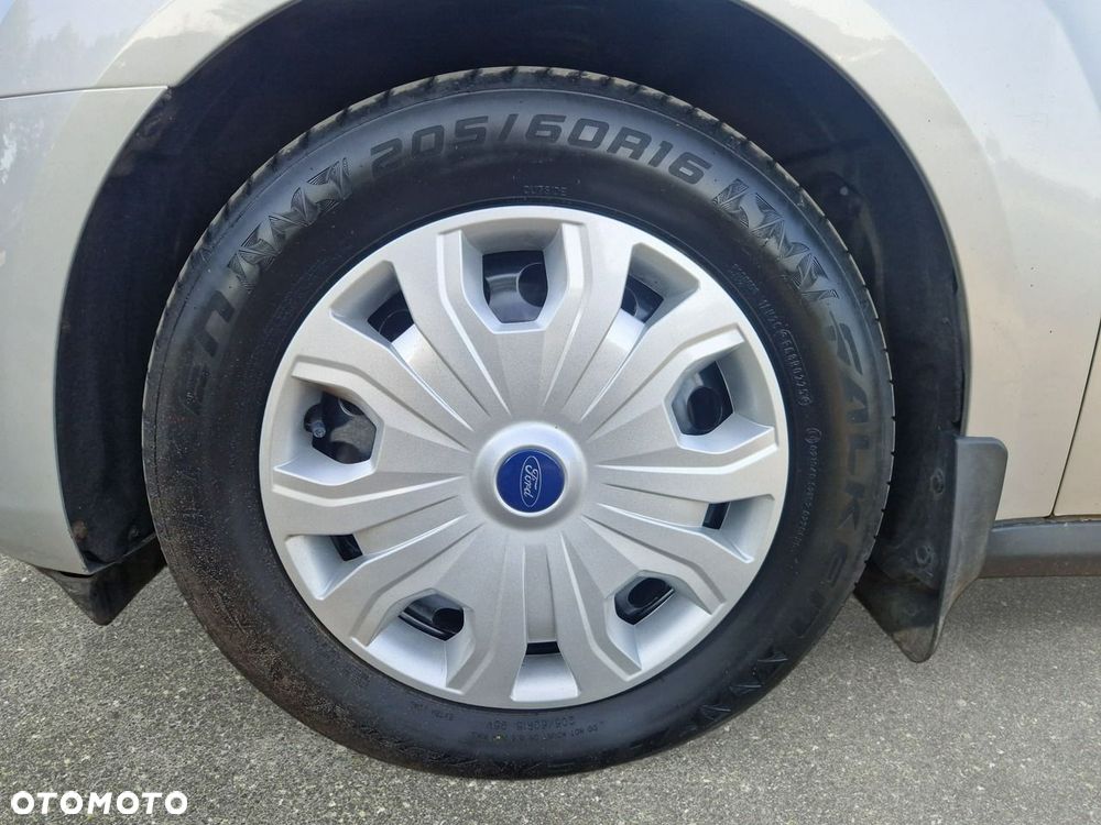 Ford Transit Connect - 9