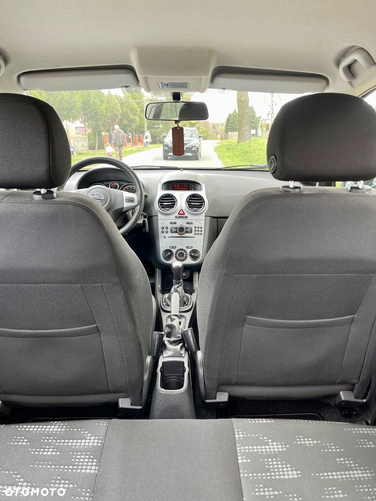 Opel Corsa 1.2 16V Cosmo - 19