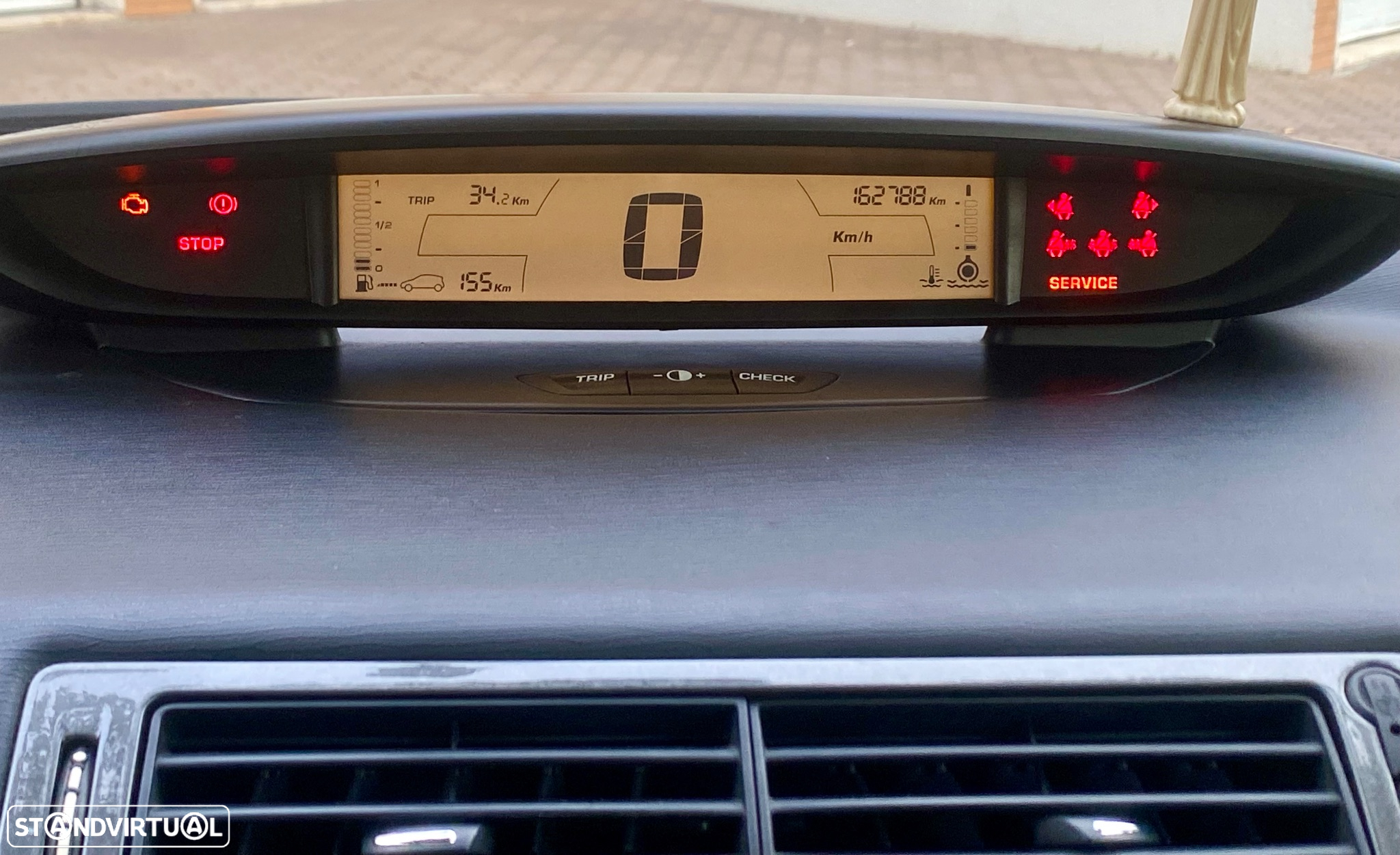 Citroën C4 1.6 HDi 110 Exclusive - 33