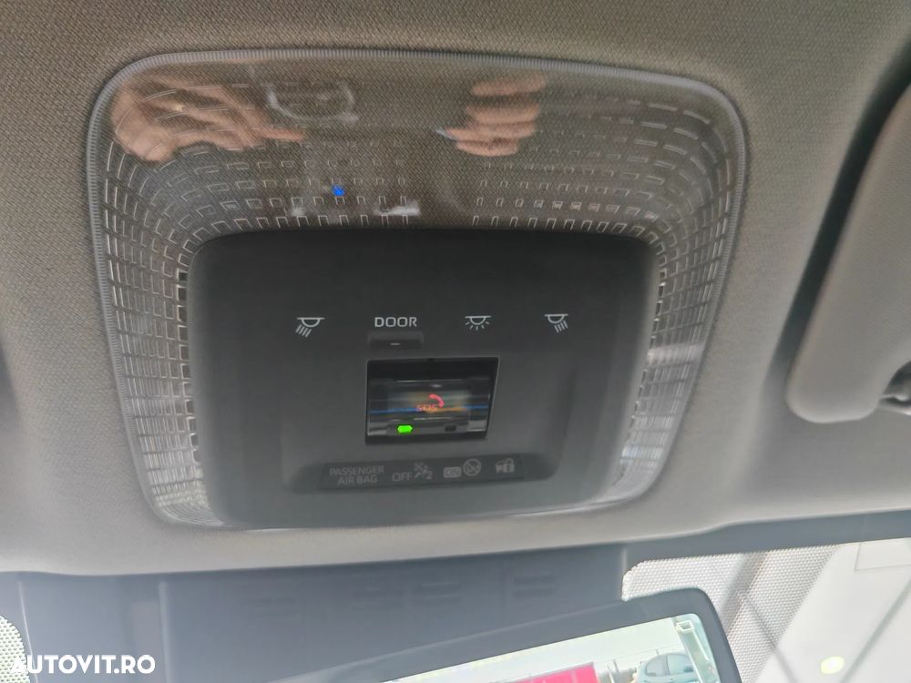 Toyota Prius 2.0 FWD PHEV Exclusive - 35