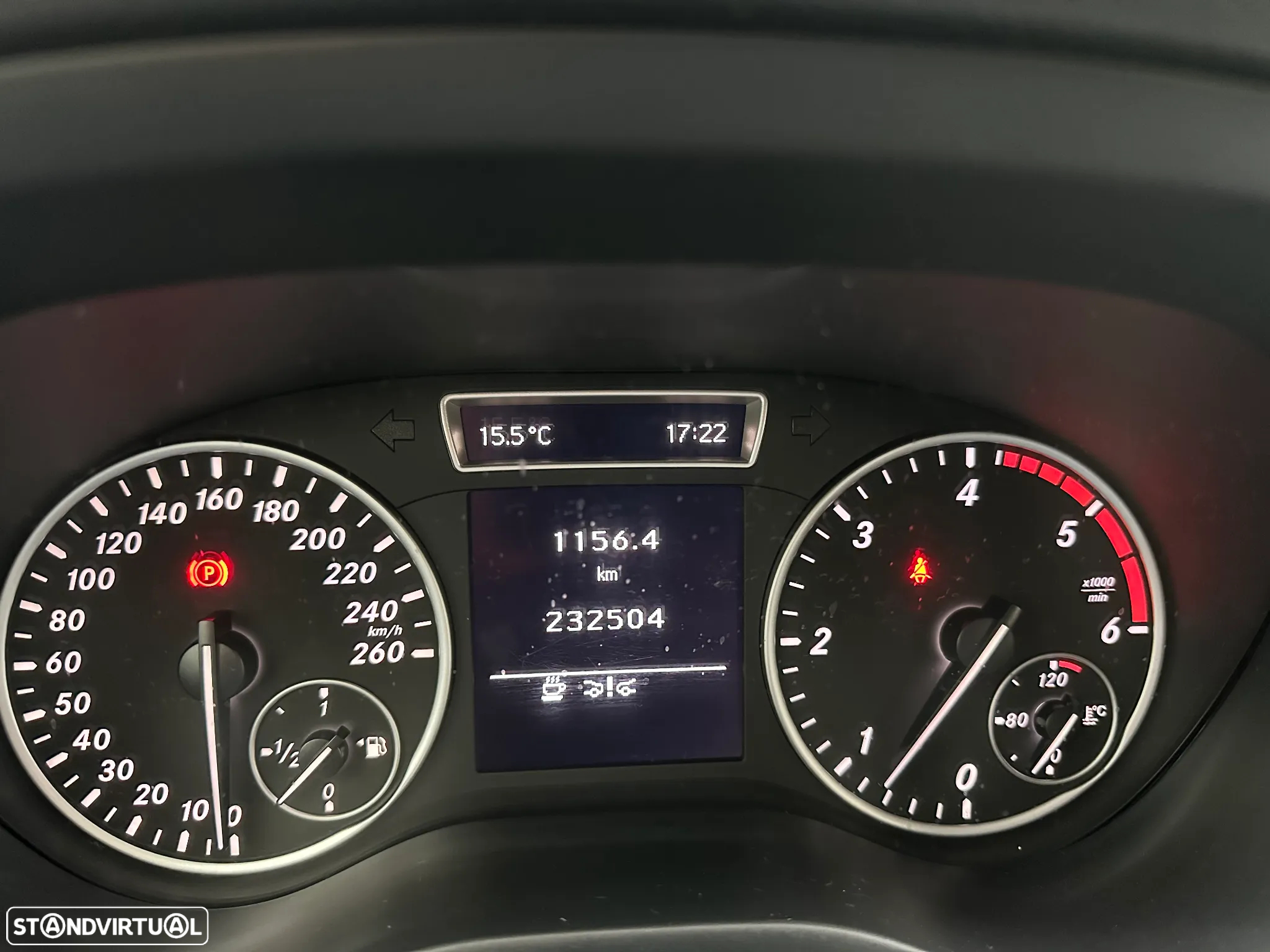 Mercedes-Benz B 180 CDI (BlueEFFICIENCY) - 17