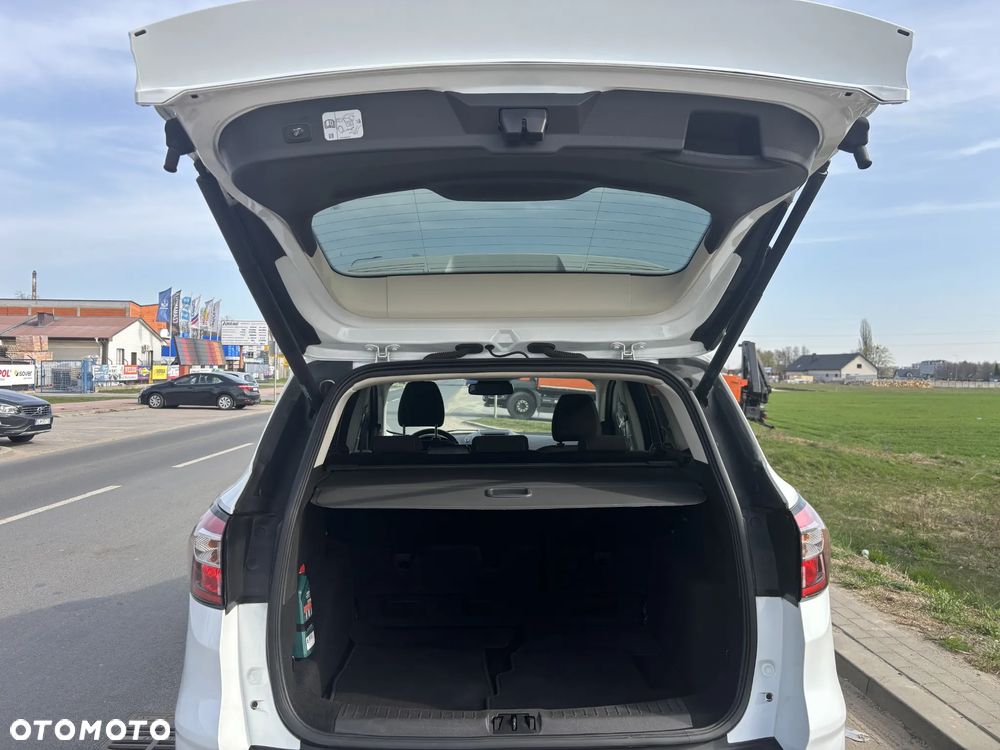 Ford Kuga 1.5 EcoBoost 2x4 Cool & Connect - 6