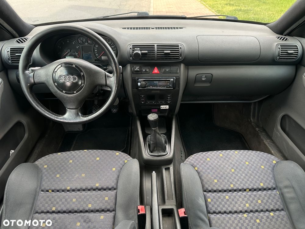 Audi A3 Sportback 1.8T Attraction - 24