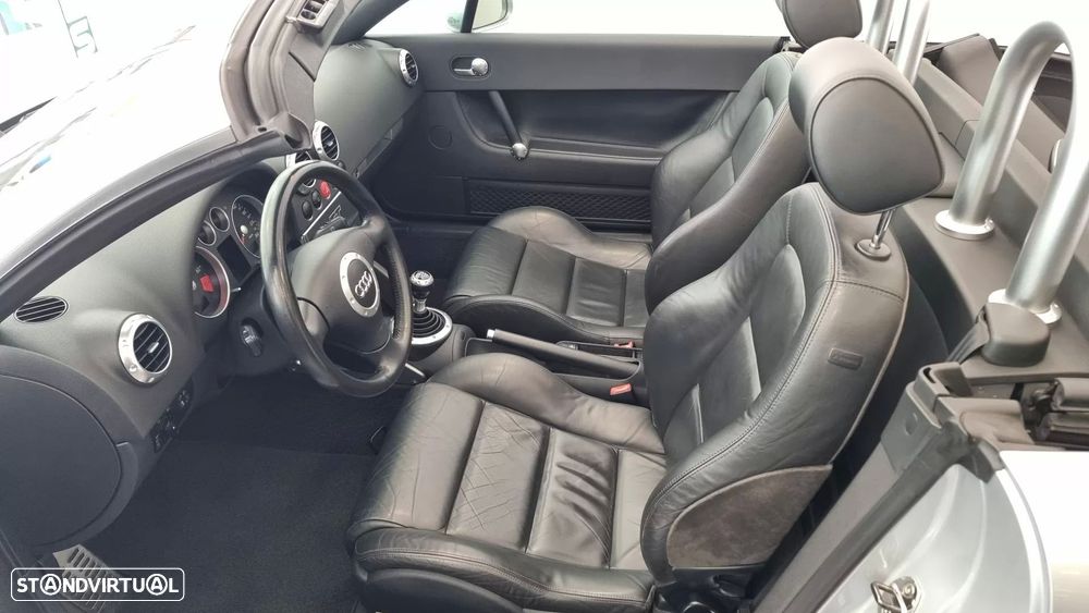 Audi TT Roadster 1.8 T - 10