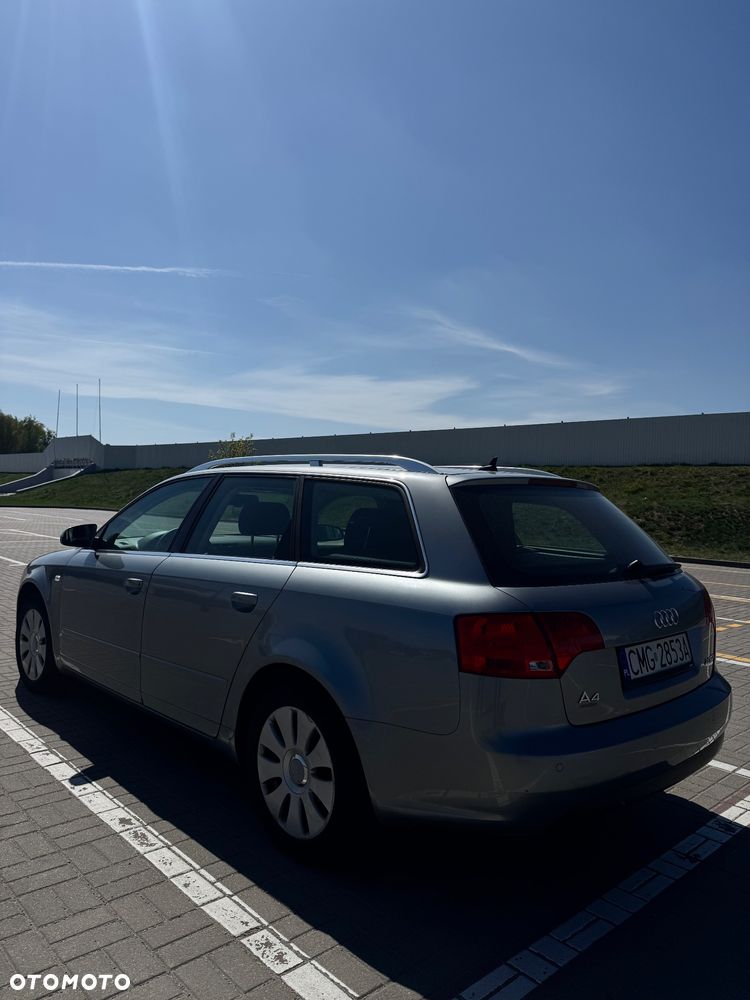 Audi A4 Avant 2.0 TDI - 4