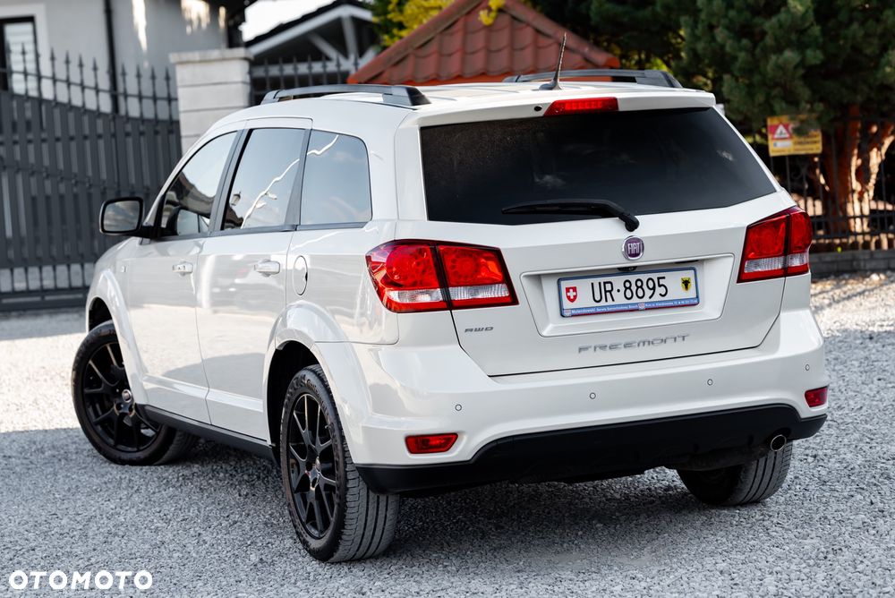 Fiat Freemont 2.0 Multijet 16V DPF Automatik Allrad Black Code - 12