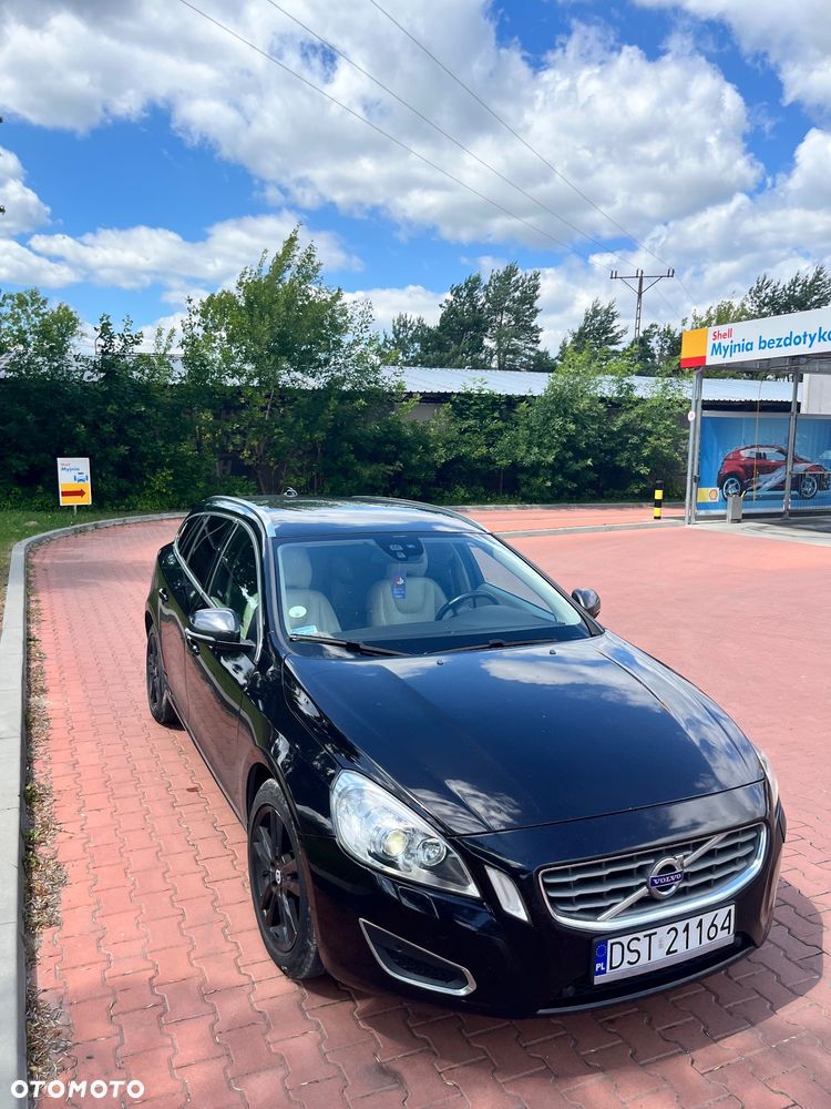 Volvo V60 D3 Geartronic Momentum - 4