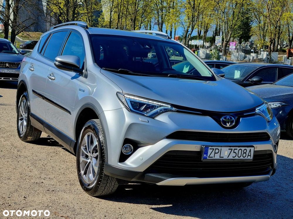 Toyota RAV4 - 4