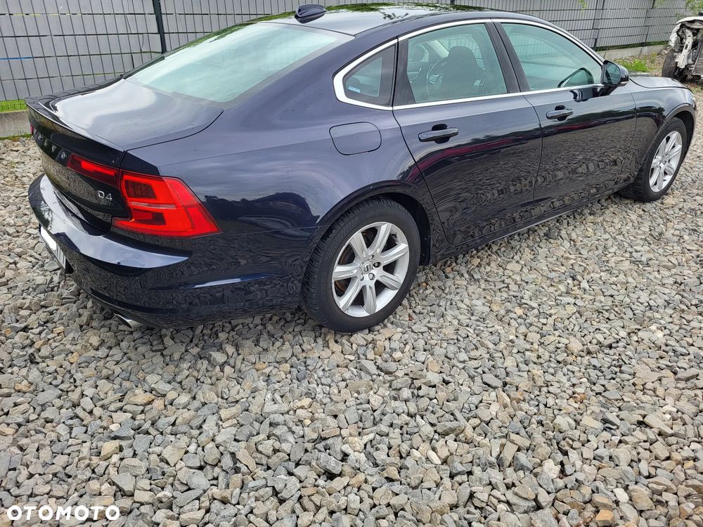 Volvo S90 - 12
