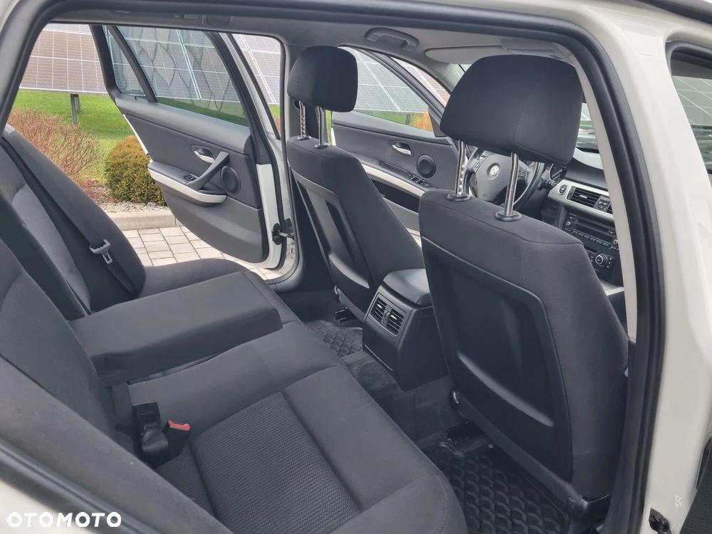 BMW Seria 3 320d xDrive - 7