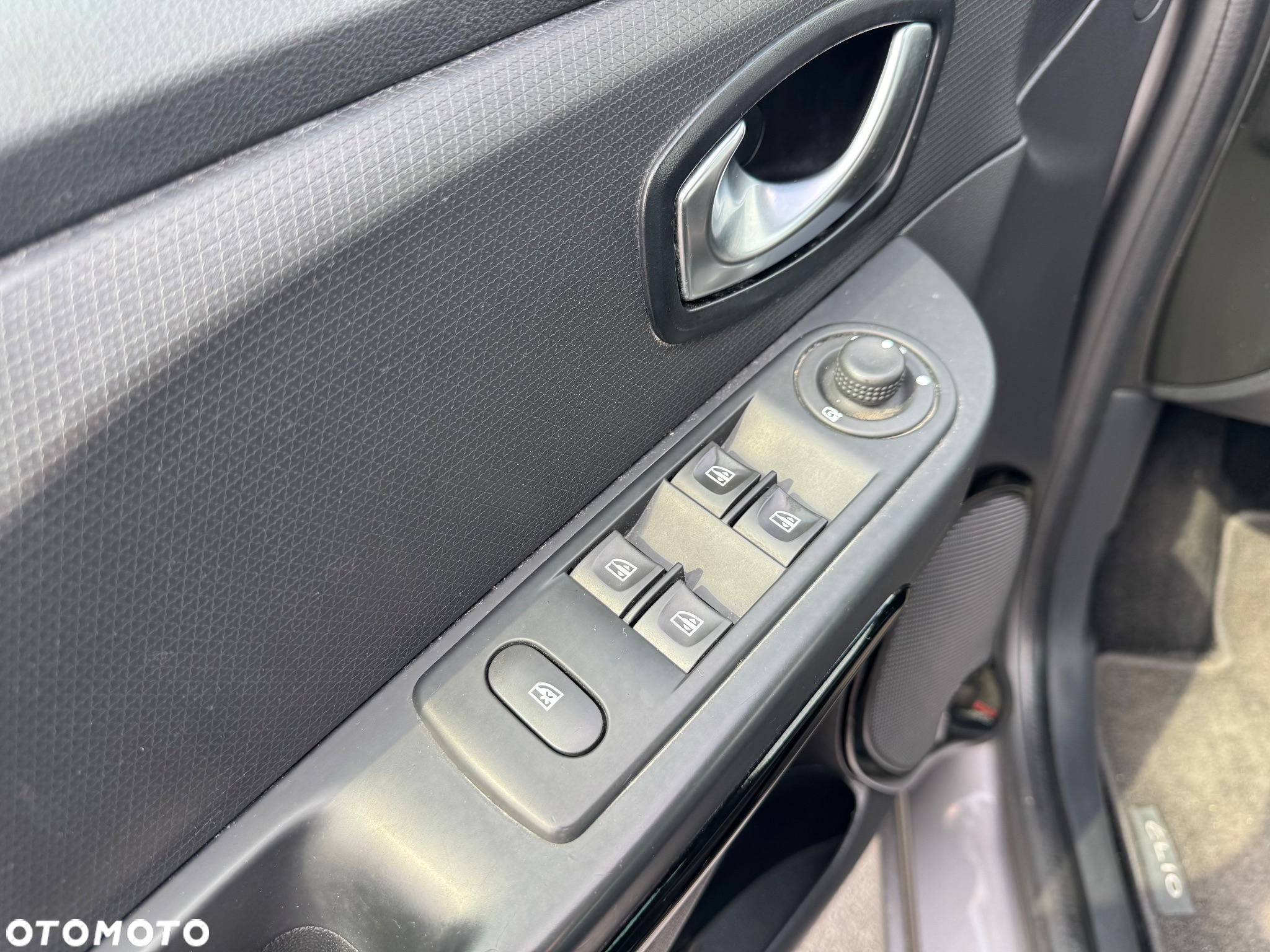 Renault Clio (Energy) dCi 90 Start & Stop LIMITED - 16