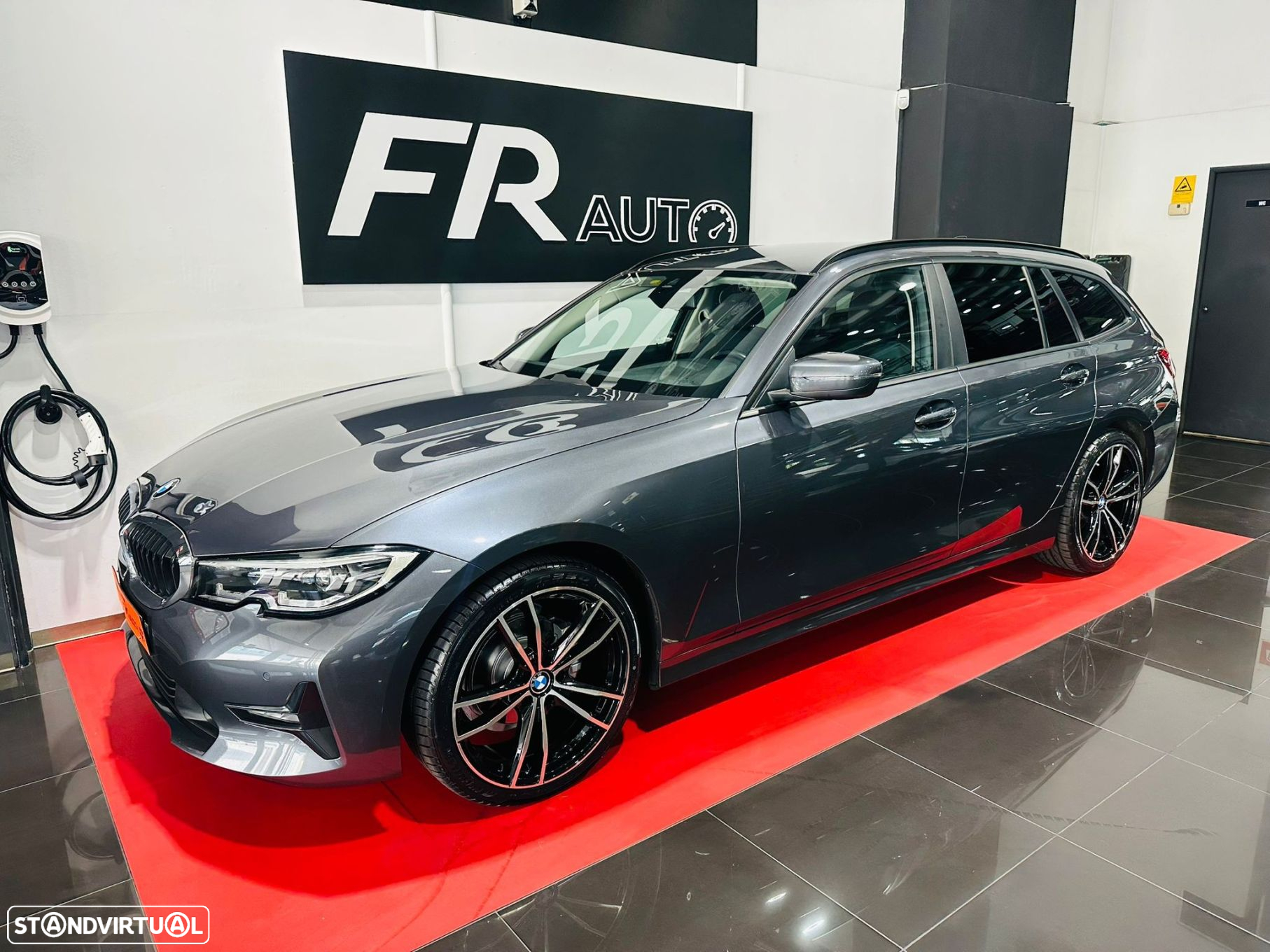 BMW 318 d Touring Auto - 9