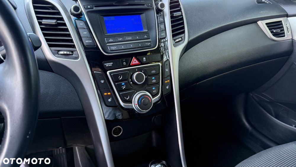 Hyundai i30 - 24