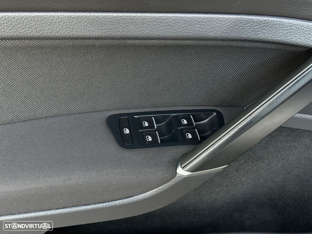 VW Golf 2.0 TSI GTI DSG Performance - 17