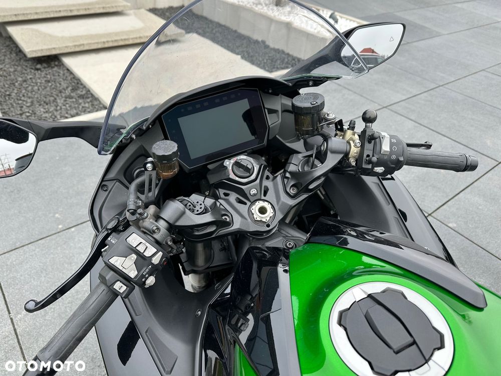 Kawasaki Ninja H2 SX - 25