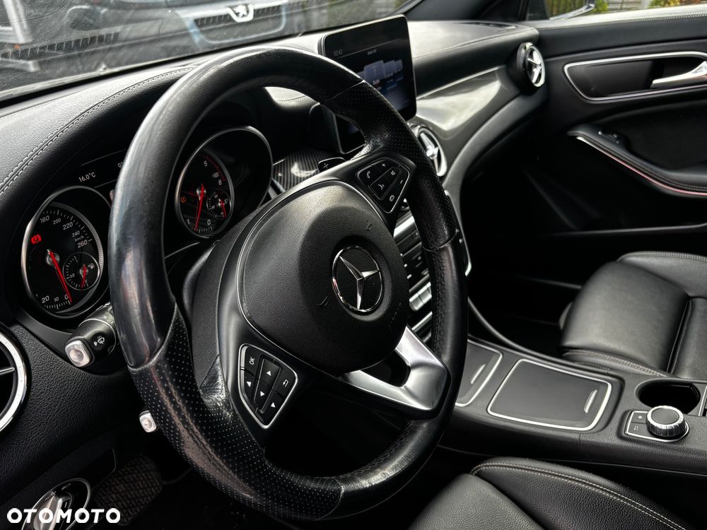 Mercedes-Benz CLA 200 (CDI) d 4-Matic AMG Line - 16